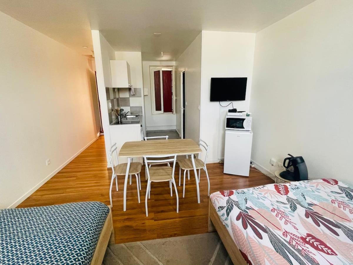 Studio Meuble Verdun - 3Eme Etage, Verdun Екстер'єр фото